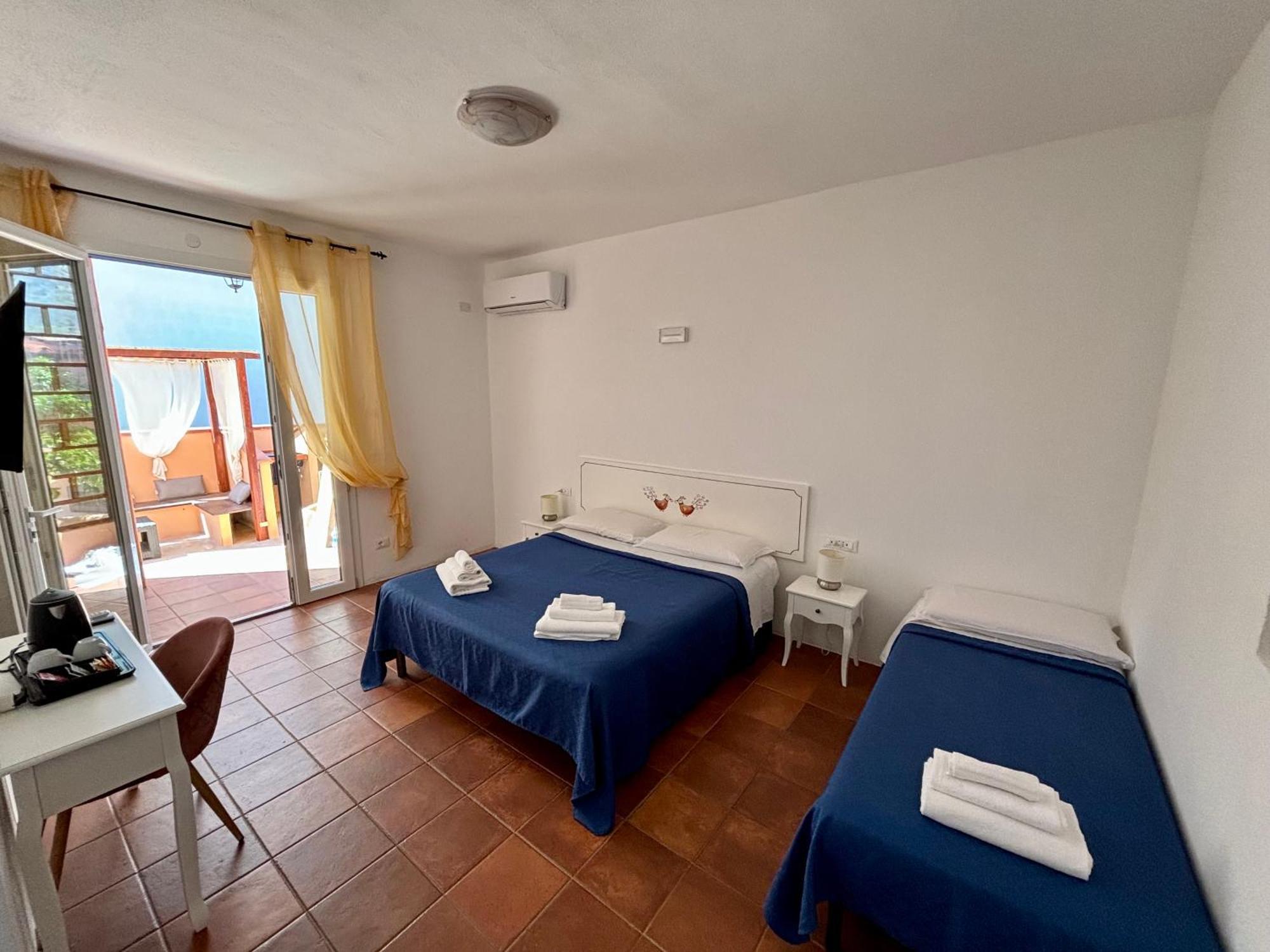 B&B De Janas La Caletta Ngoại thất bức ảnh